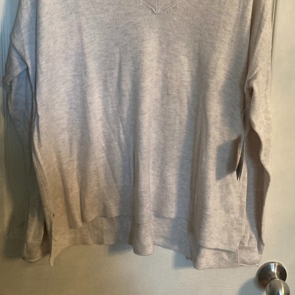 Lucky Brand V- Neck Ivory Sweater - NWT - Picture 2 of 9